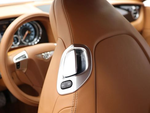 Used 2016 Bentley Continental GT image 51