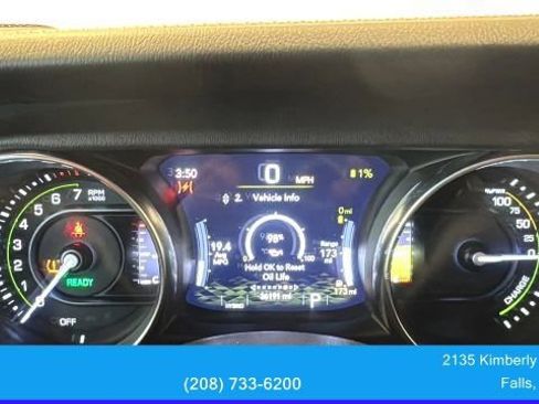 Used 2022 Jeep Wrangler Unlimited Sahara w/ Cold Weather Group image 20