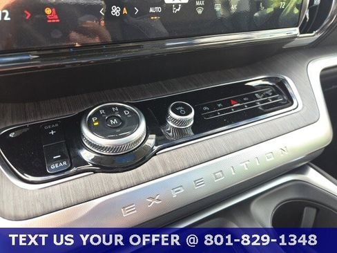 New 2025 Ford Expedition Platinum w/ Platinum Ultimate Package AWD/4WD image 24