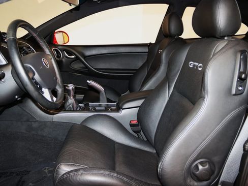 Used 2004 Pontiac GTO image 38