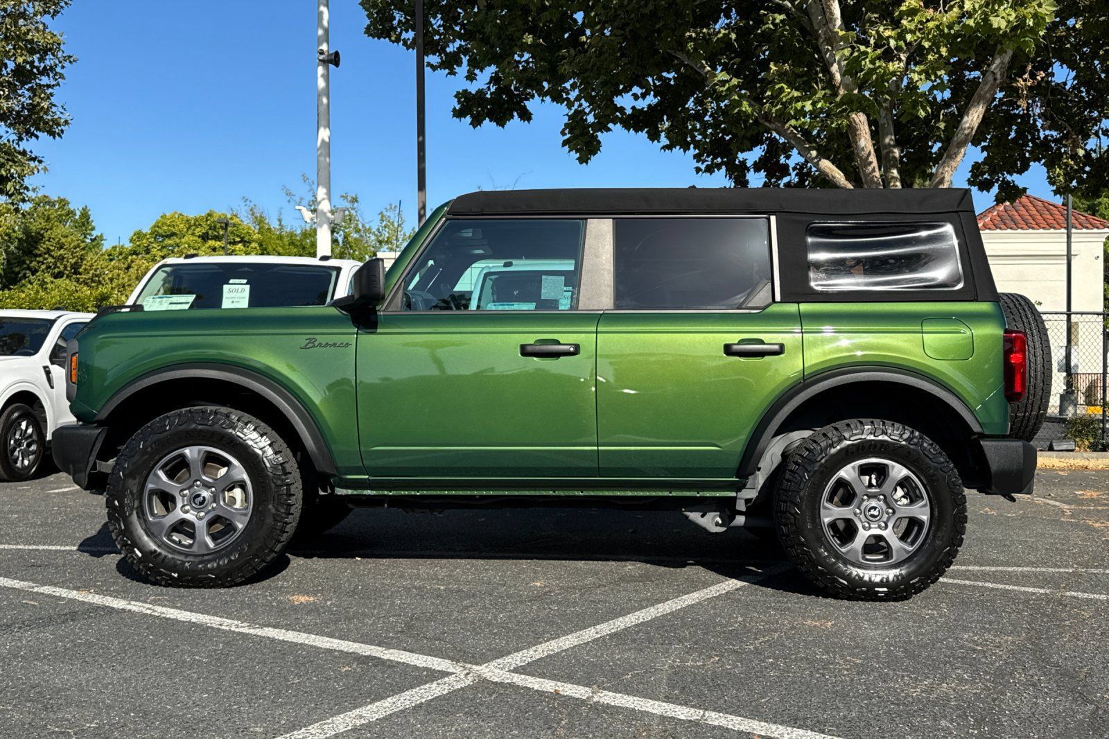 Certified 2024 Ford Bronco Big Bend AWD/4WD image 8