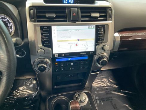 Certified 2022 Toyota 4Runner Limited AWD/4WD image 14