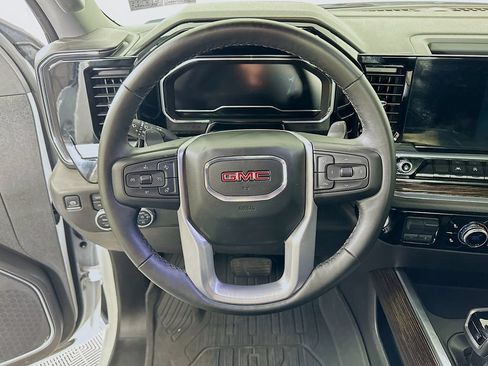 Used 2025 GMC Sierra 1500 Elevation w/ X31 Off-Road Package AWD/4WD image 14