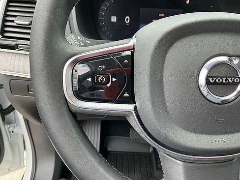 Certified 2024 Volvo XC90 T8 Ultimate w/ Protection Package Premier AWD/4WD image 29