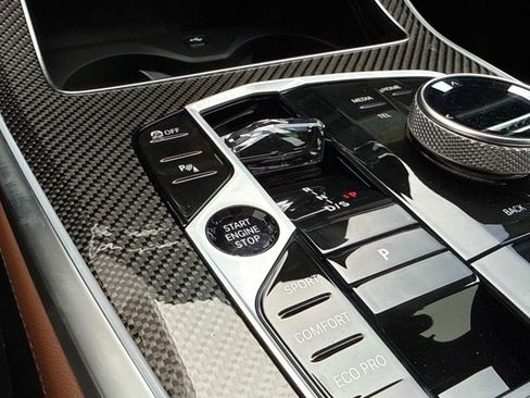 New 2026 BMW X5 M60i w/ Executive Package image 30