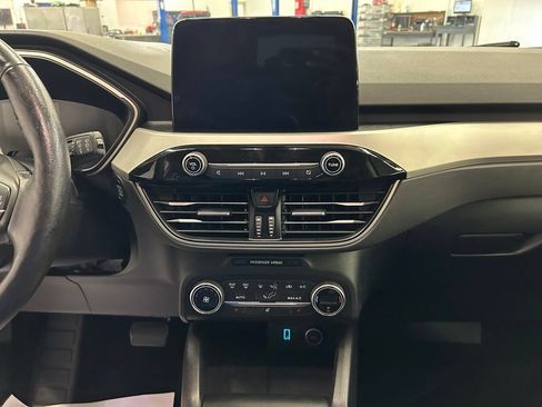 Used 2020 Ford Escape SEL FWD image 20