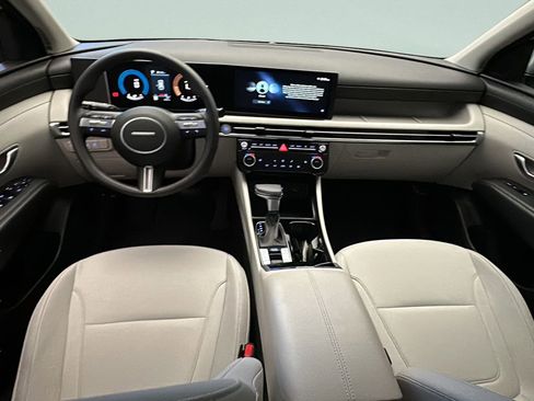 Certified 2025 Hyundai Tucson SEL image 19