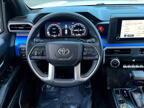 Used 2024 Toyota Tacoma TRD Off-Road image 5