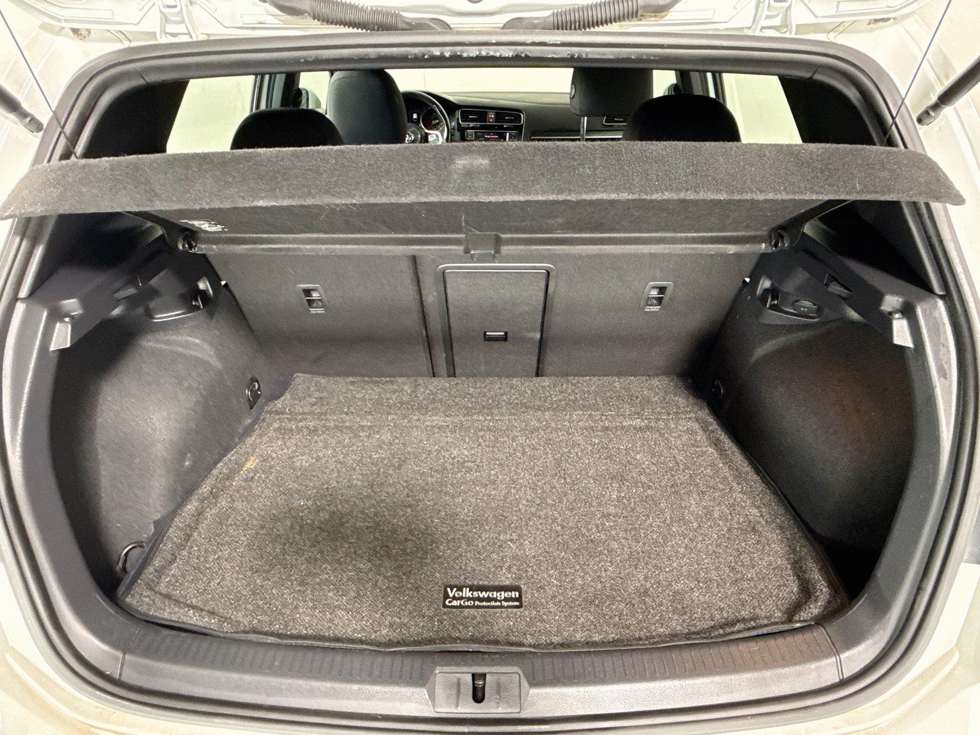 Used 2019 Volkswagen GTI SE FWD image 34