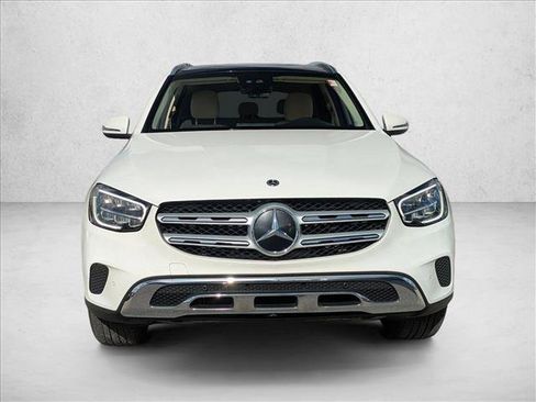 Used 2022 Mercedes-Benz GLC 300 image 2