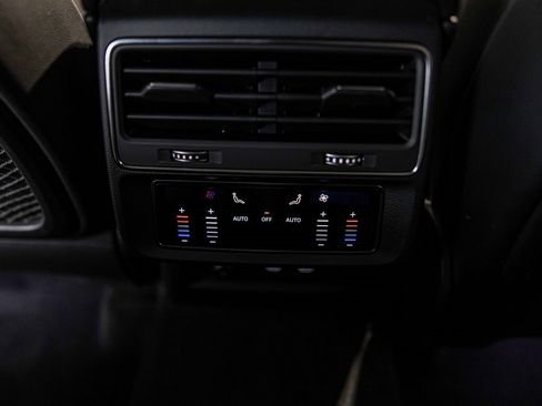 Used 2022 Audi RS Q8 w/ Carbon Optic Package image 37