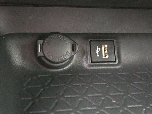 Certified 2025 Toyota RAV4 XLE w/ Convenience Package AWD/4WD image 24