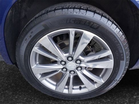 Used 2023 Cadillac XT6 Premium Luxury image 12