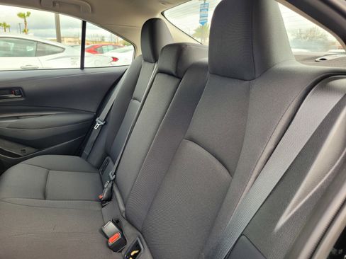 Used 2025 Toyota Corolla LE image 12