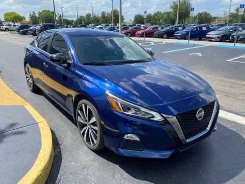 Used 2020 Nissan Altima 2.5 SR image 2
