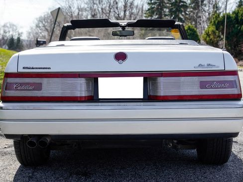 Used 1993 Cadillac Allante FWD image 5