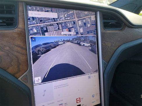 Used 2020 Tesla Model X Long Range image 29