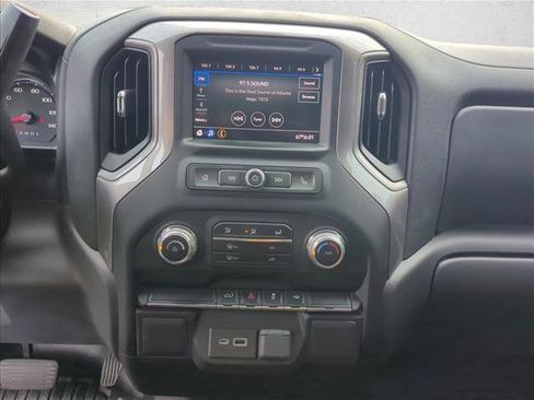 Used 2021 GMC Sierra 1500 2WD Crew Cab w/ Sierra Value Package image 16
