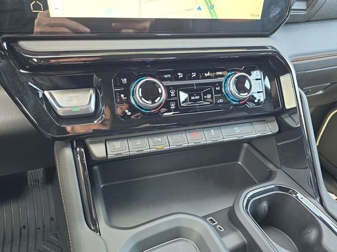 New 2026 GMC Sierra 2500 AT4 w/ AT4 Premium Plus Package image 25