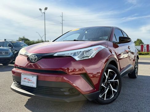 Used 2018 Toyota C-HR XLE FWD image 11