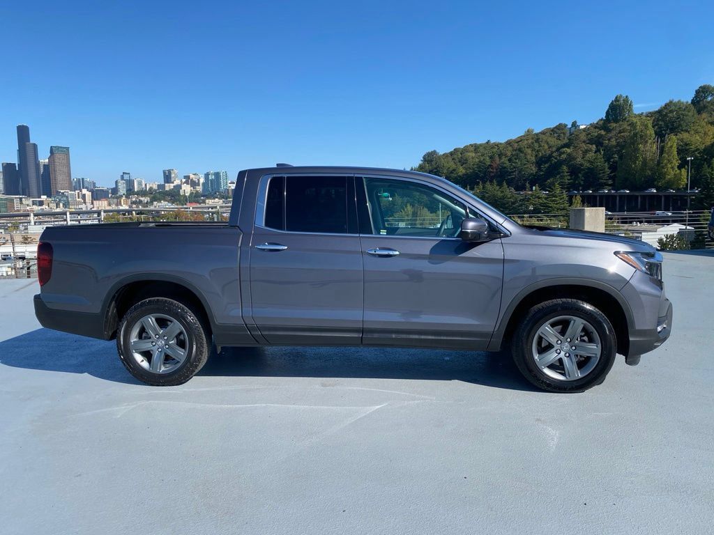 Used 2023 Honda Ridgeline RTL-E image 2