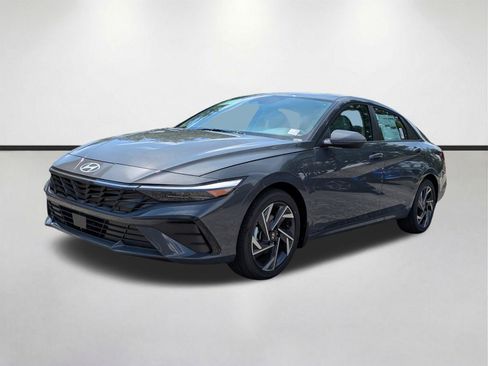 New 2026 Hyundai Elantra Limited FWD image 9