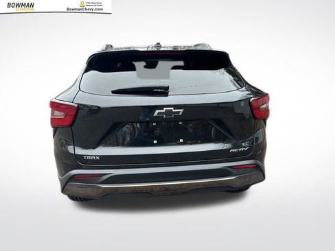 Used 2024 Chevrolet Trax ACTIV w/ Sunroof Package image 5