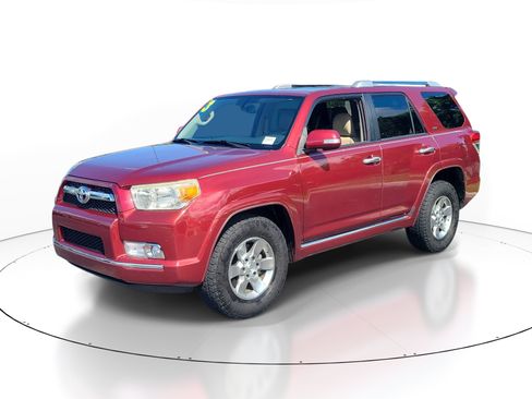Used 2013 Toyota 4Runner SR5 w/ Premium Pkg RWD image 3