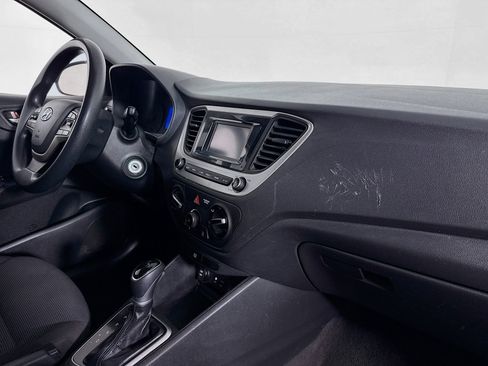 Used 2021 Hyundai Accent SE image 28