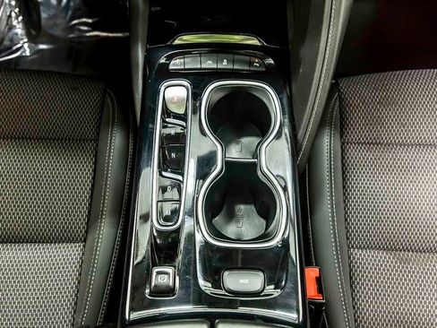 Used 2021 Buick Envision Preferred image 25