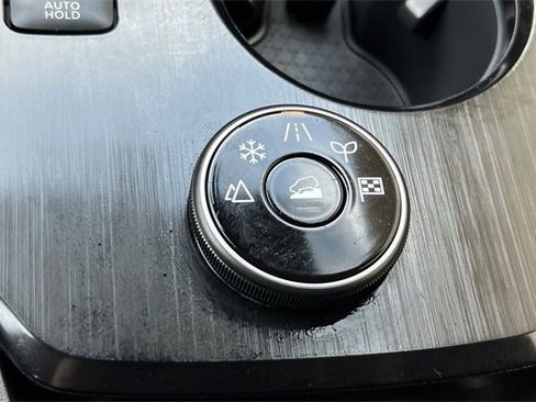 Used 2025 Nissan Rogue Rock Creek image 40