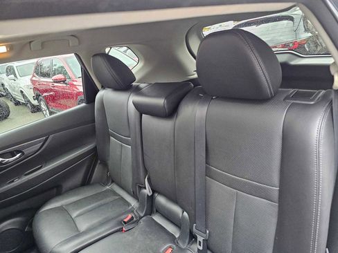 Used 2016 Nissan Rogue SL w/ SL Premium Package image 21