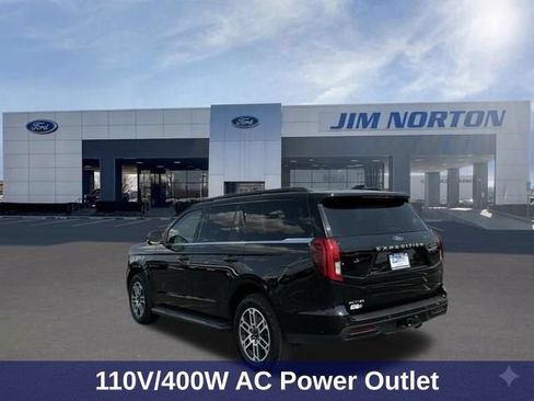 Used 2025 Ford Expedition Active AWD/4WD image 7