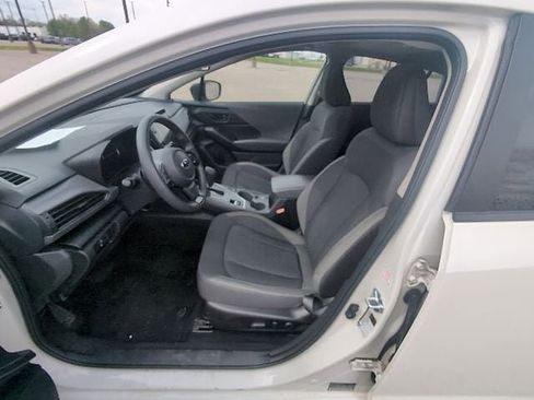 Used 2025 Subaru Crosstrek 2.0i Premium image 10