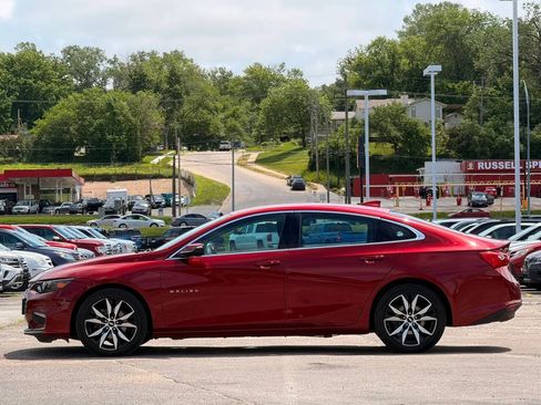 Used 2018 Chevrolet Malibu LT FWD image 5