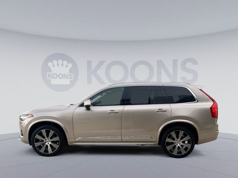 Used 2023 Volvo XC90 B6 Ultimate w/ Protection Package AWD/4WD image 2