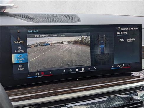 Used 2025 BMW X5 xDrive50e image 16