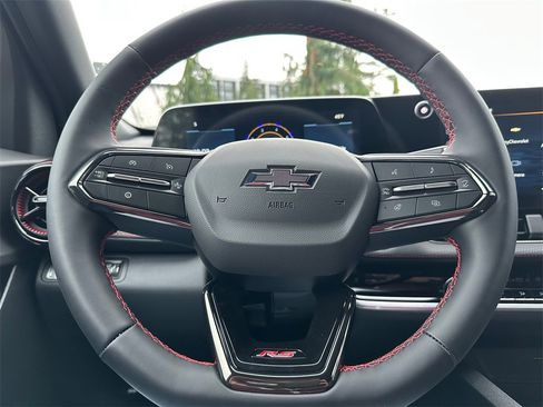 New 2026 Chevrolet Equinox RS image 23