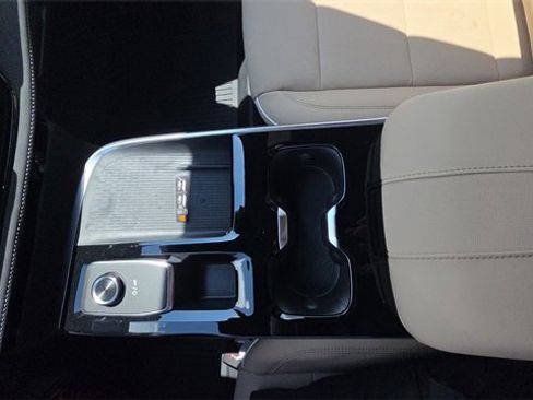 New 2026 Buick Enclave Preferred w/ LPO, Floor Liner Package image 33