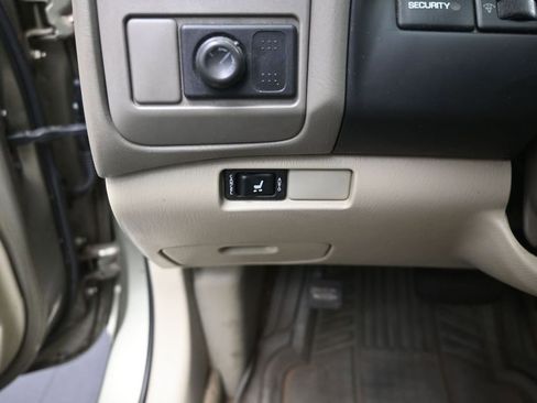 Used 2002 INFINITI I35 FWD image 16