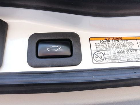 Used 2017 Lexus LX 570 4WD w/ Luxury Package image 37