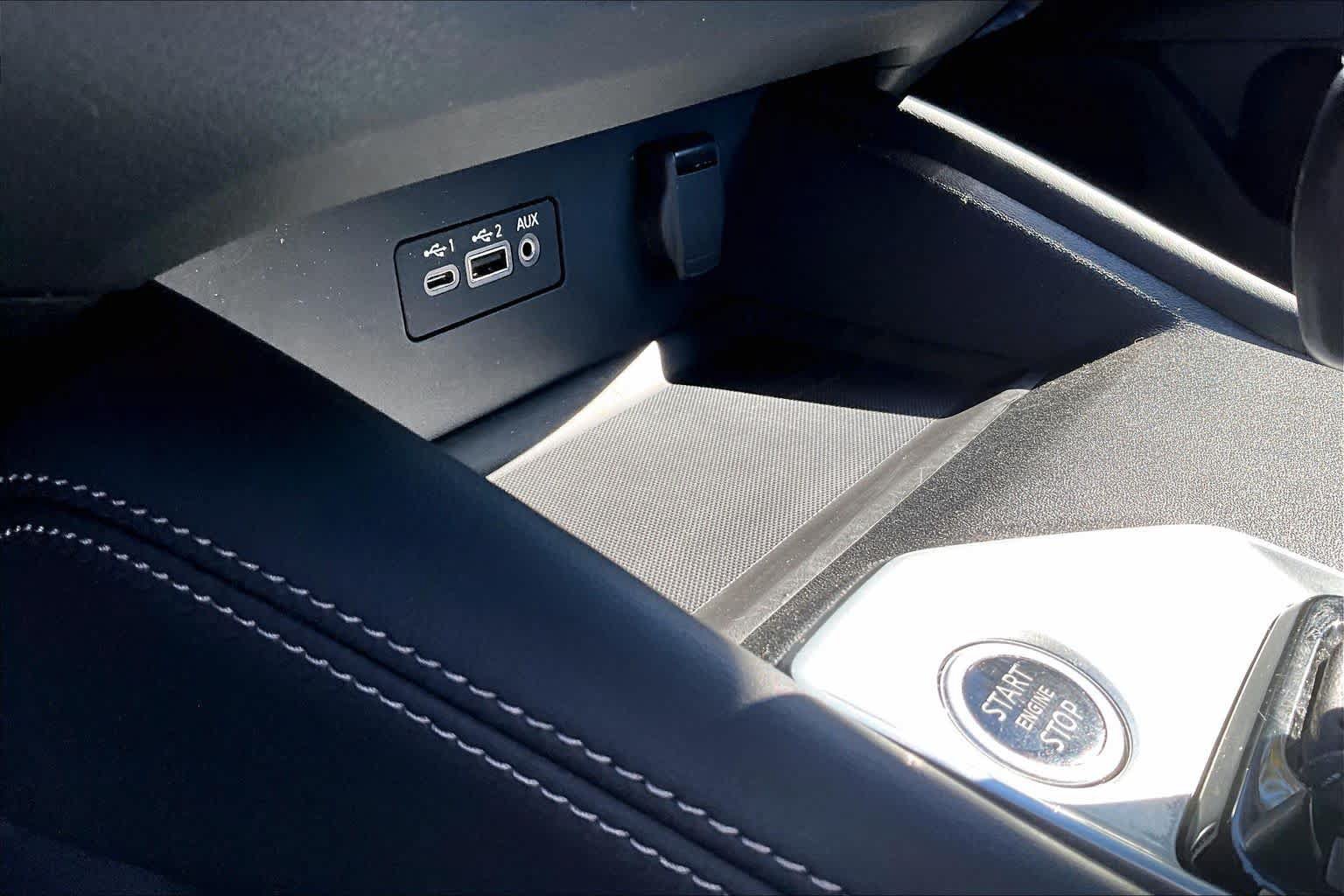 Used 2019 Nissan Altima 2.0 Platinum FWD image 16