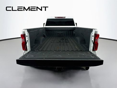 Used 2024 Chevrolet Silverado 3500 LT AWD/4WD image 11