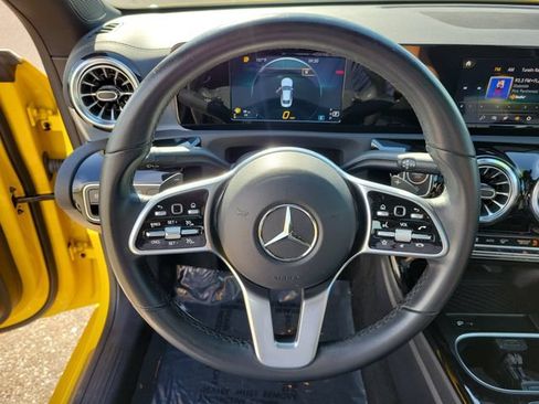 Used 2022 Mercedes-Benz CLA 250 image 27