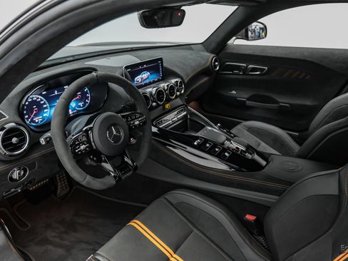 Used 2021 Mercedes-Benz AMG GT Black Series image 2