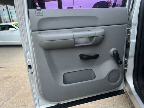 Used 2013 Chevrolet Silverado 2500 W/T image 12