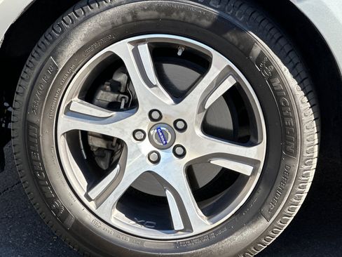 Used 2013 Volvo XC60 T6 Platinum Sport Utility 4D AWD/4WD image 33