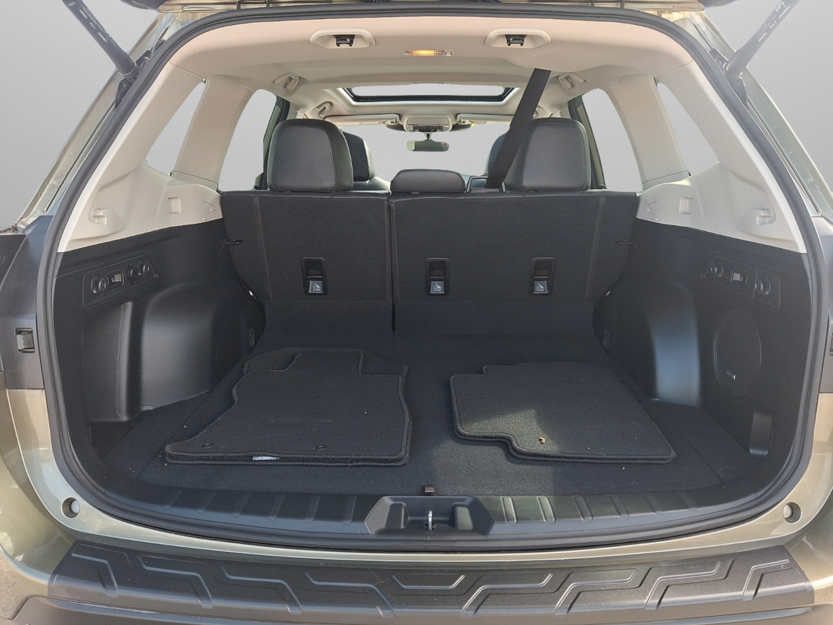 Used 2022 Subaru Forester Limited AWD/4WD image 25
