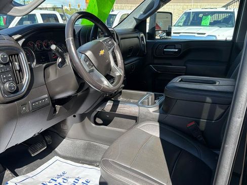 Used 2022 Chevrolet Silverado 3500 LTZ w/ LTZ Convenience Package AWD/4WD image 8