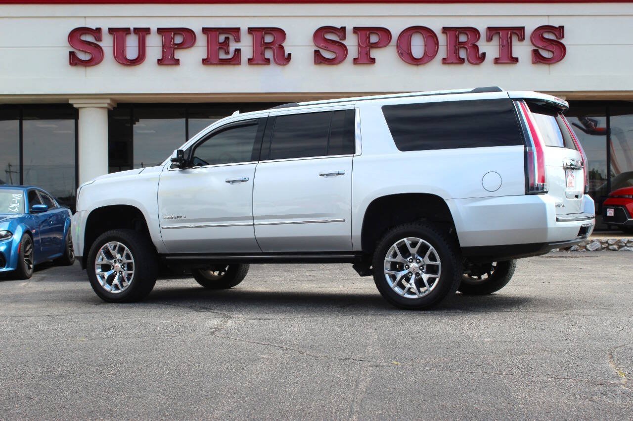 Used 2017 GMC Yukon XL Denali AWD/4WD image 5